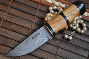  Bushcraft knife 